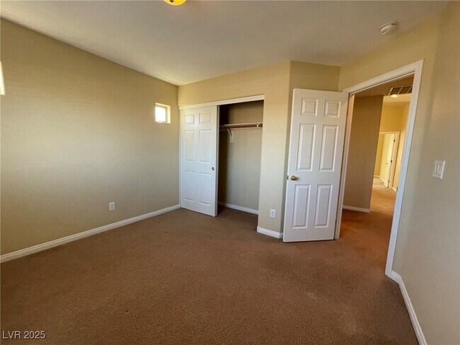 Building Photo - 275 Red Eucalyptus Dr