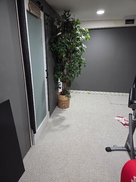 Building Photo - 241 Homewood Dr