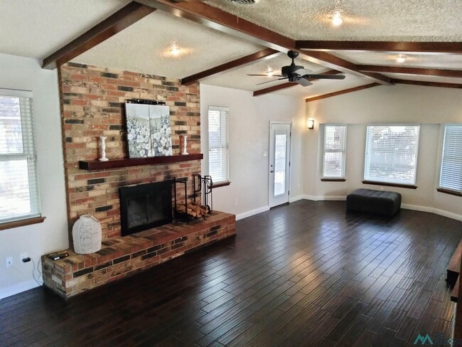 Building Photo - 1808 Arcineiga Dr