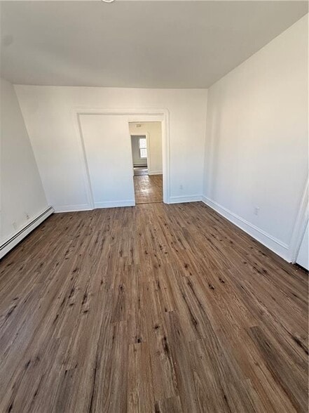 Building Photo - 60 Hendricks St