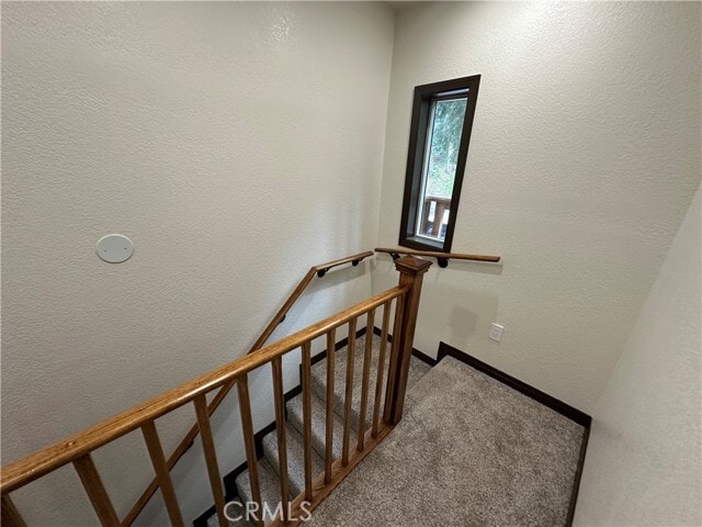 Building Photo - 23878 Lakeview Dr