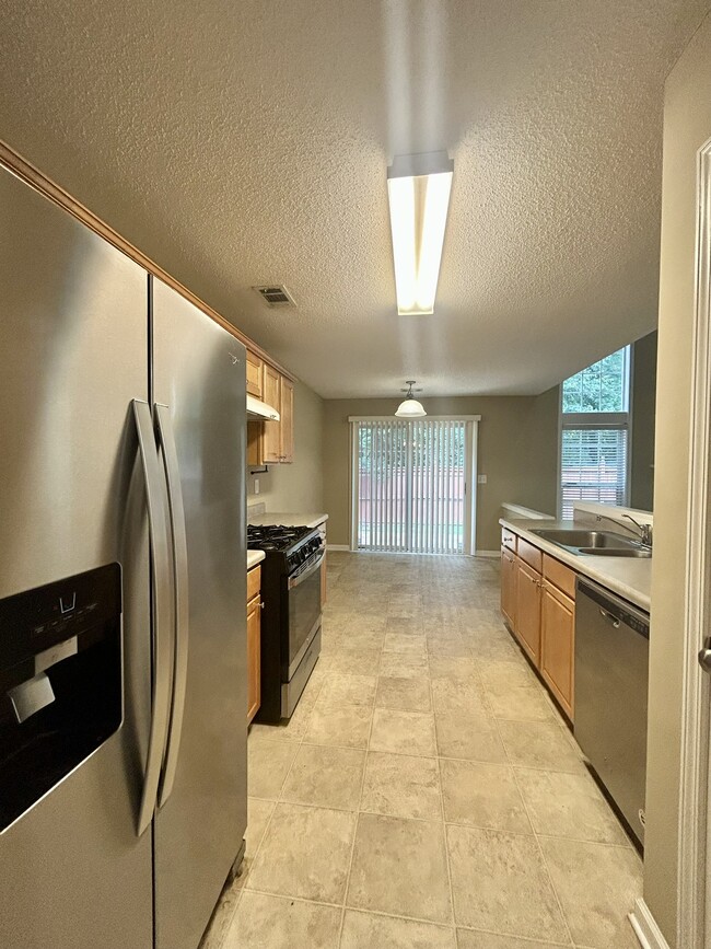 Building Photo - 1608 Hemburg Trace