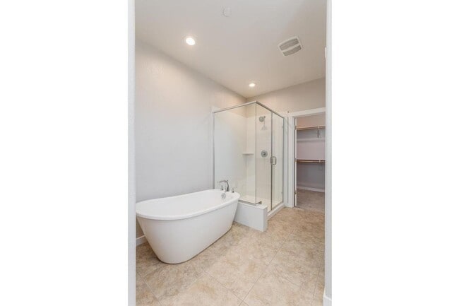 Building Photo - 3–4 Bedroom Solar Home in Rocklin – Office + Loft | Available Now
