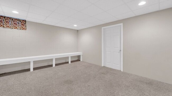 Building Photo - 167 Carriage Pl