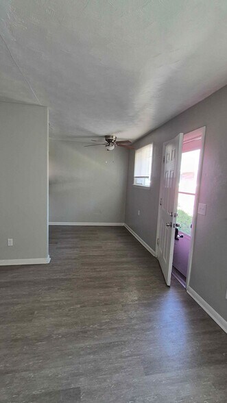 Building Photo - 262 E Nottingham Rd