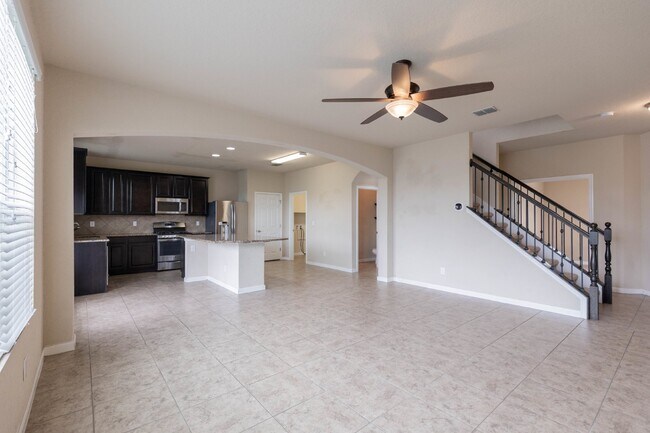 Building Photo - 3534 York Crest