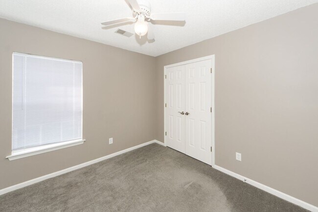 Building Photo - 3 Bedroom 2 Bath Home in Scotts Mill - Summerville