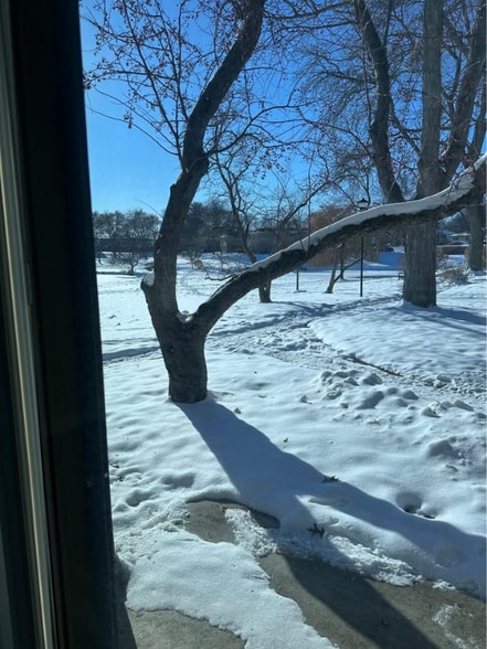 Building Photo - 7300 Fairview Ave