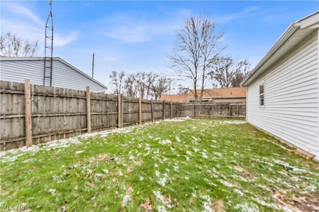 Building Photo - 5498 Broad Blvd