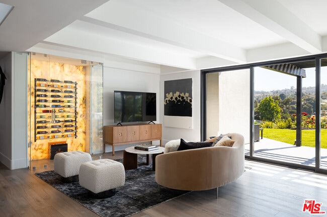 Building Photo - 0 Arenal Rd