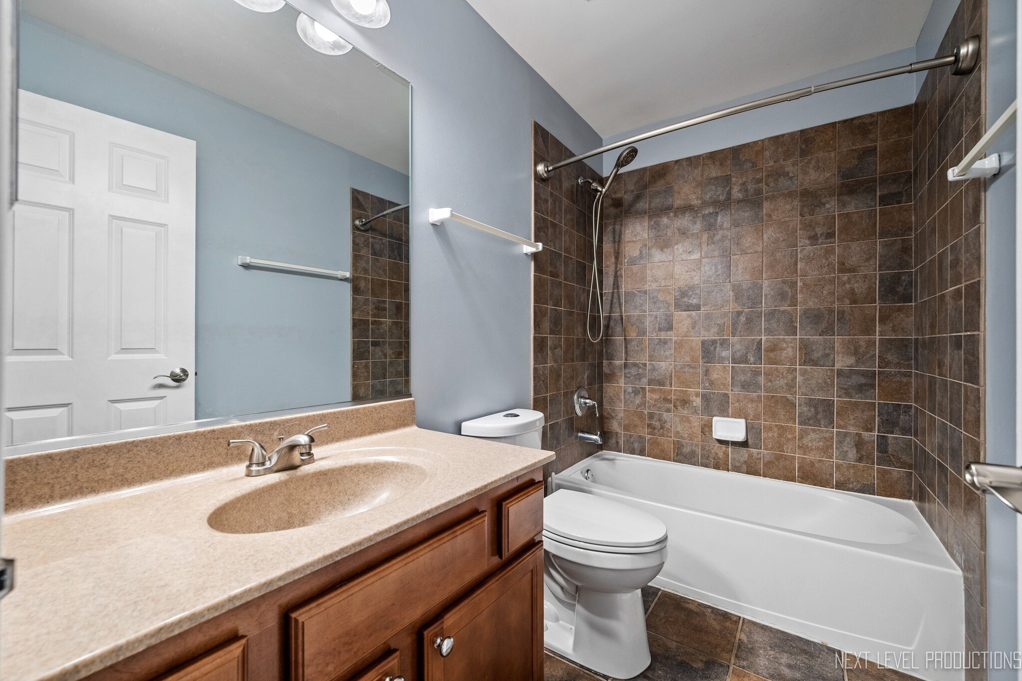 Building Photo - 5426 Cloverdale Rd