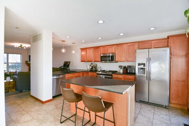 Building Photo - 1300 Nicholas Ln
