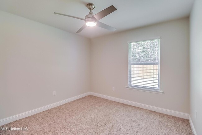 Building Photo - 6559 Eastland Cir