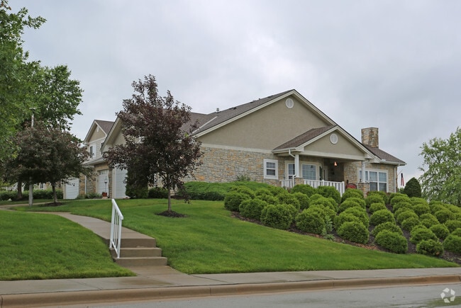 Building Photo - The Village at Sunnybrook