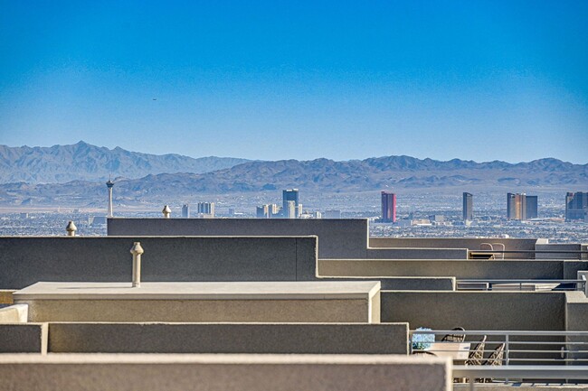 Building Photo - A Brand New 4 Bedroom Home in Summerlin