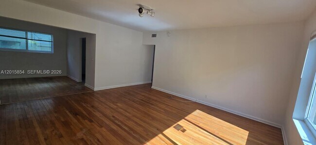 Building Photo - 615 82nd St