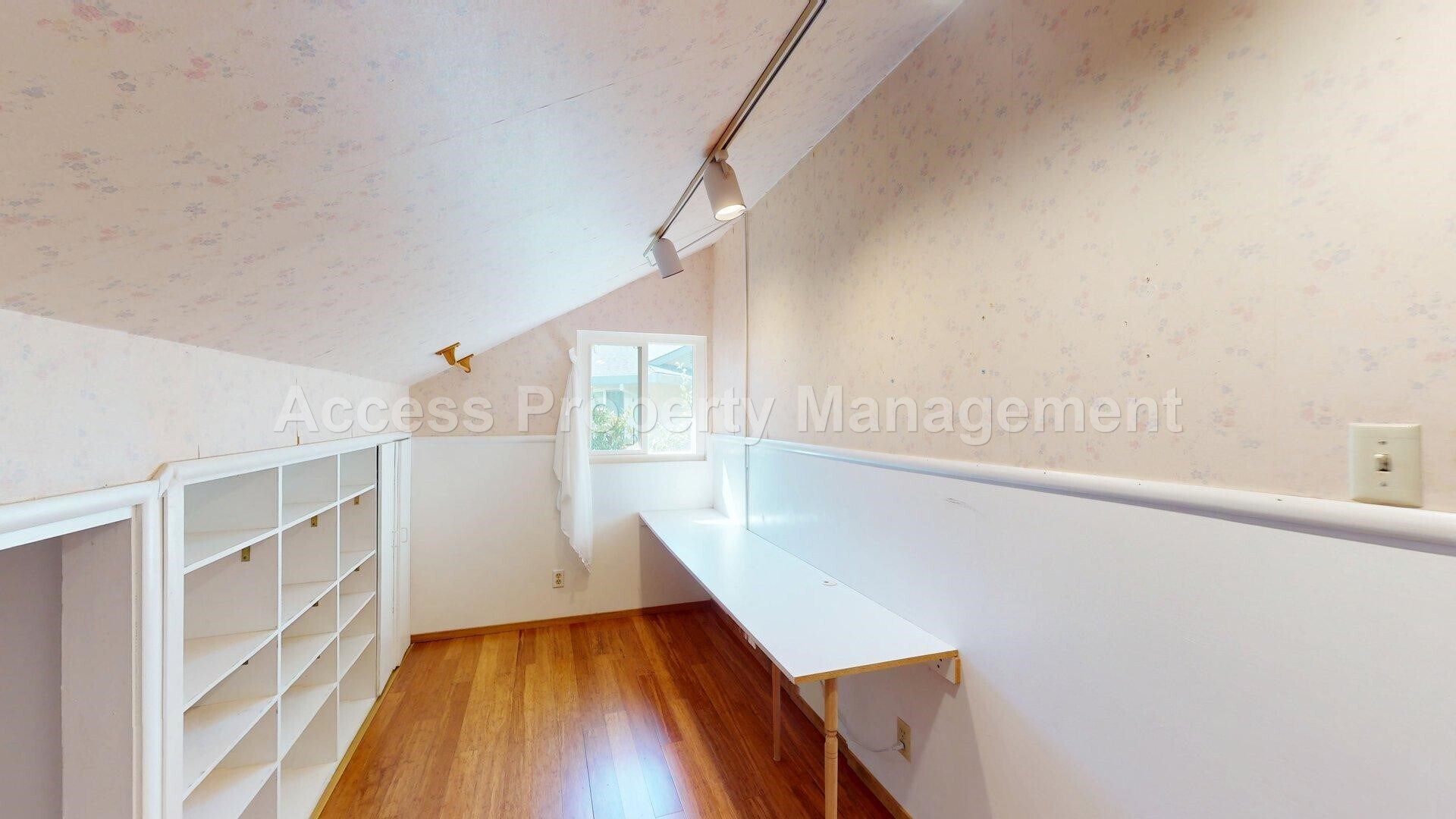 Building Photo - 3355 San Fernando Ct