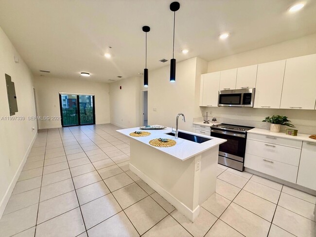 Building Photo - 8001 NW 41st St