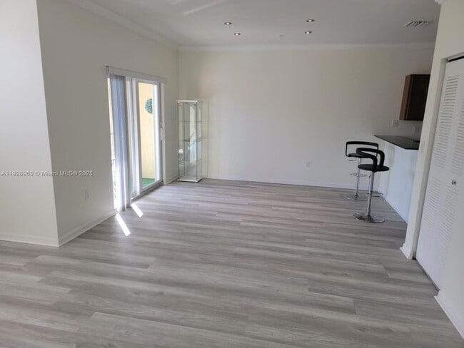 Building Photo - 10870 NW 88th Terrace