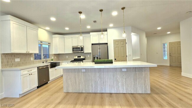 Building Photo - 3205 Townsend Hall Ct