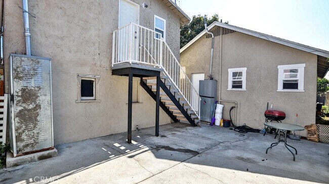 Building Photo - 1829 E 63rd St