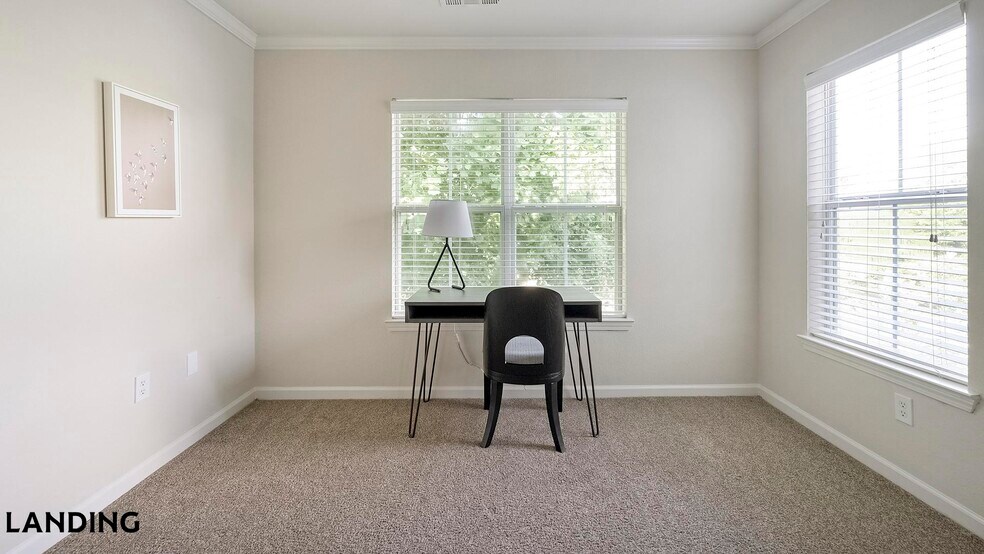 Building Photo - 210 Hillwood Blvd