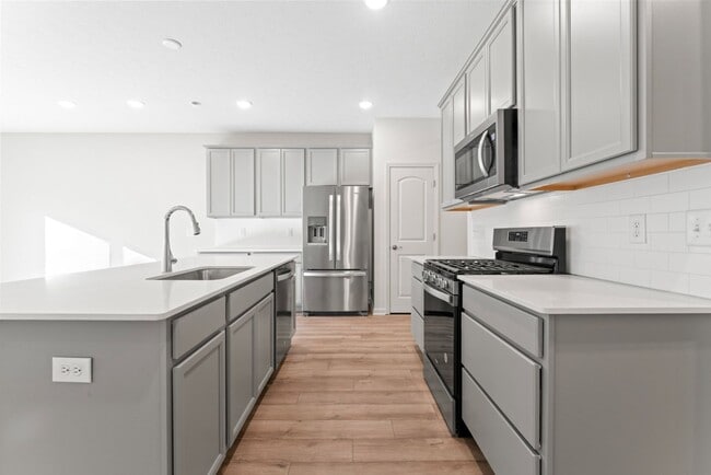 Building Photo - Luxury Townhome, Fishers Schools, Minutes ...