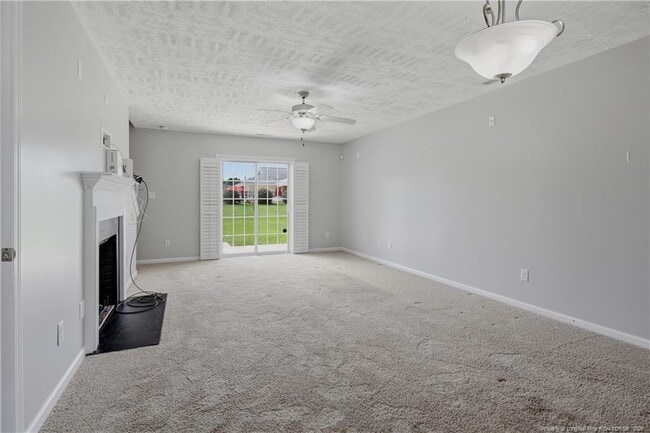 Building Photo - 142 Collinwood Dr