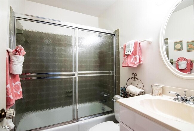 Building Photo - 6725 Winkler Rd