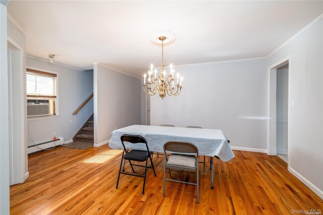 Building Photo - 138 N Forest Ave