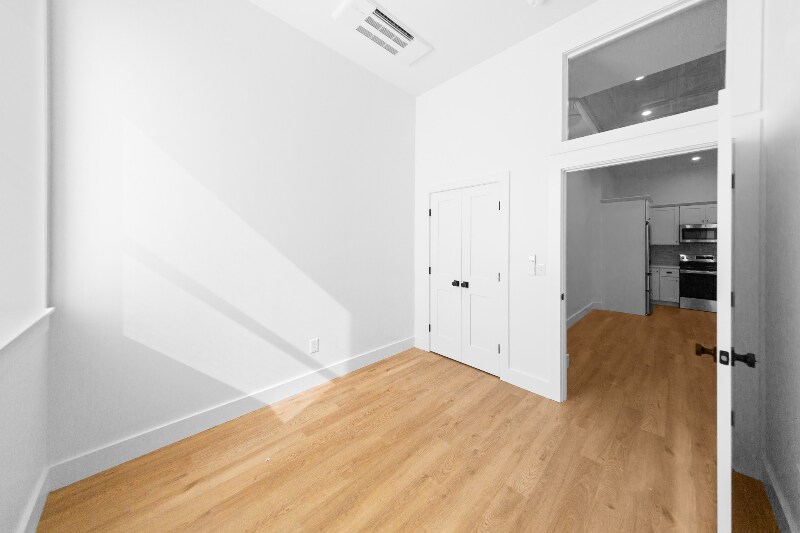 Building Photo - 101 Richmond St