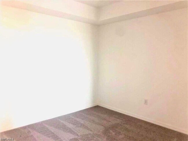 Building Photo - 15960 Grassland Ln