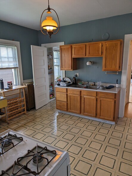 Building Photo - 3040 N Cramer St