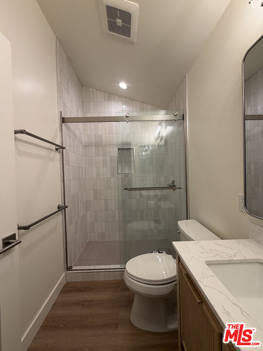 Building Photo - 8472 San Carlos Way