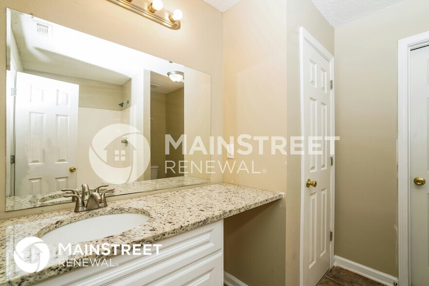 Building Photo - 6354 Klondike River Rd