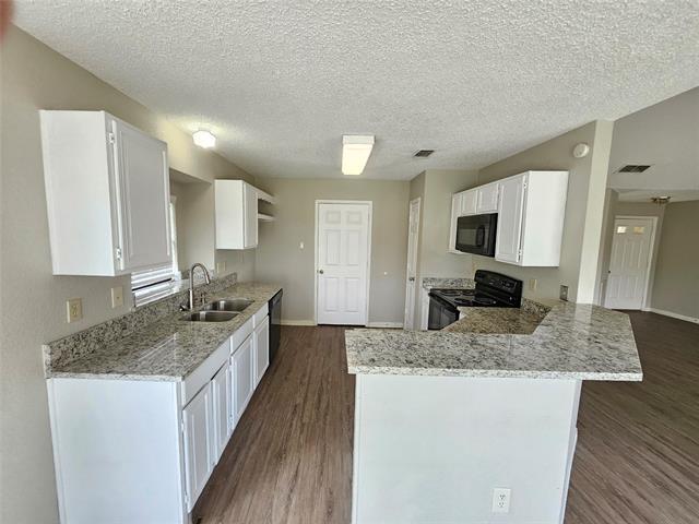 Building Photo - 4735 Hollow Tree Dr