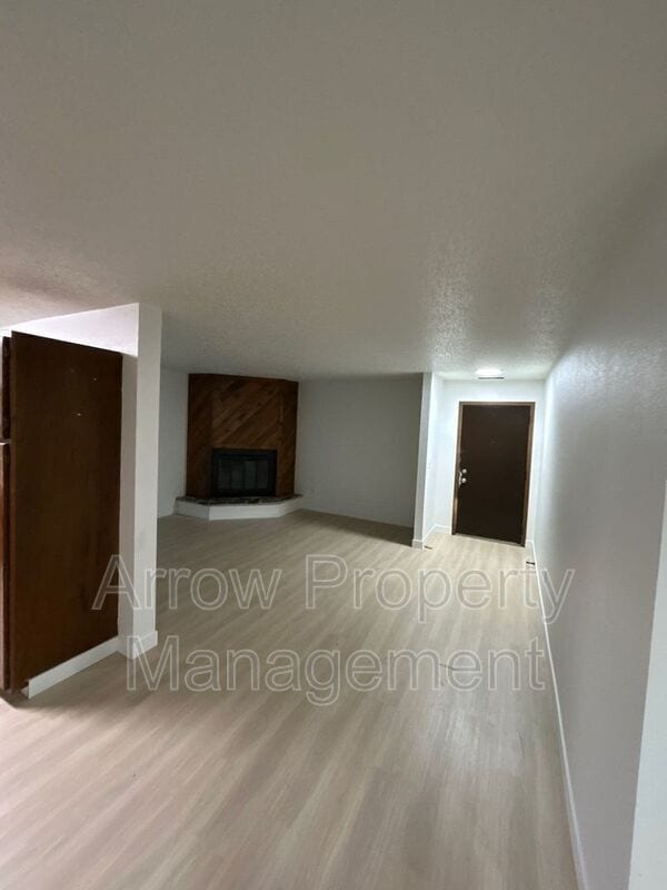 Building Photo - 203 E Arbor Ave