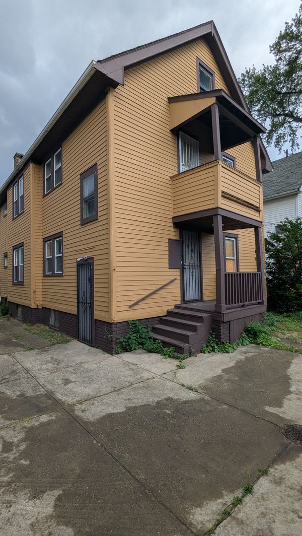 Building Photo - 12521-12523 Locke Ave