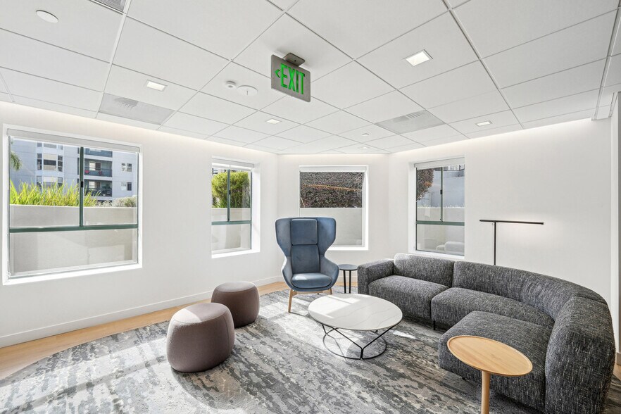Building Photo - 501 Delancey St