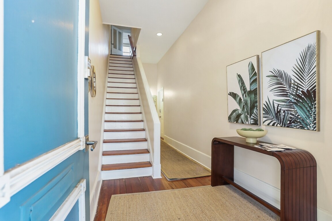 Building Photo - 303 W Park Ave