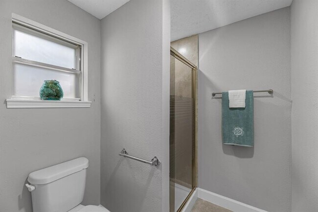 Building Photo - 13607 Salisbury Dr