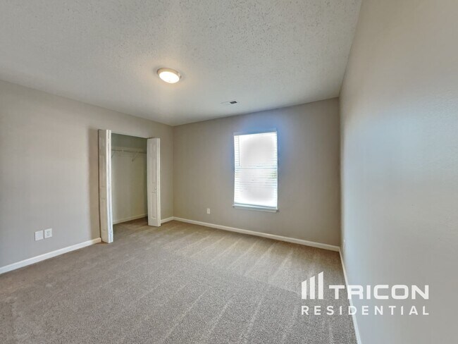 Building Photo - 3622 Evanston Way