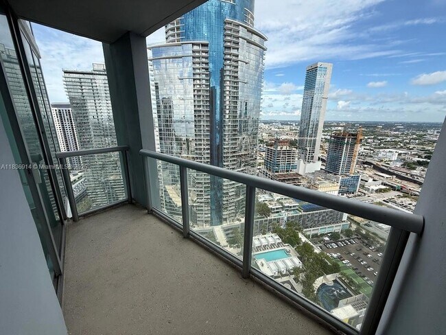 Building Photo - 888 Biscayne Blvd