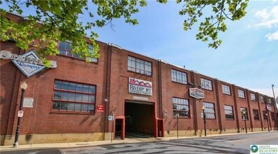 Building Photo - 11 W 2nd St