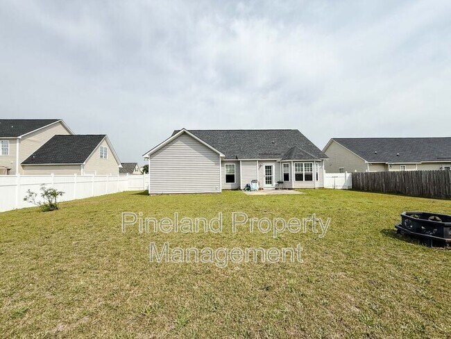 Building Photo - 1445 Kershaw Loop