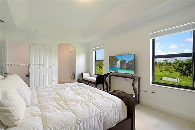 Building Photo - 34850 SW 218th Ave