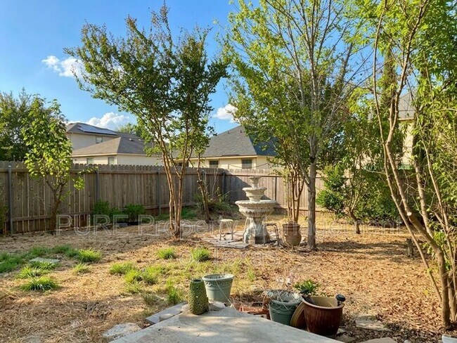 Building Photo - 2306 Kuykendall Dr