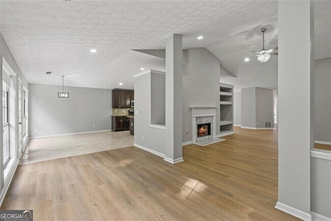 Building Photo - 4680 Sterling Oaks Ct