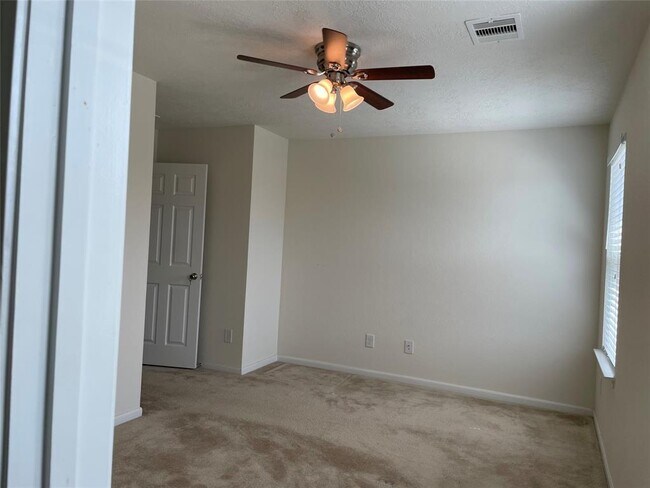 Building Photo - 19014 Bailey Oaks Ln