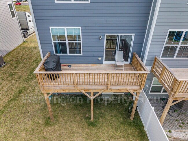 Building Photo - 4013 Singerville Ct